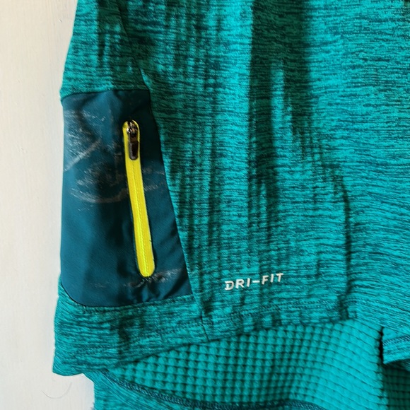 Nike Running Shirt - Picture 2 of 3